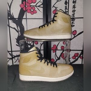 Jordan 1 Retro 4Lab1 Glow Sneakers